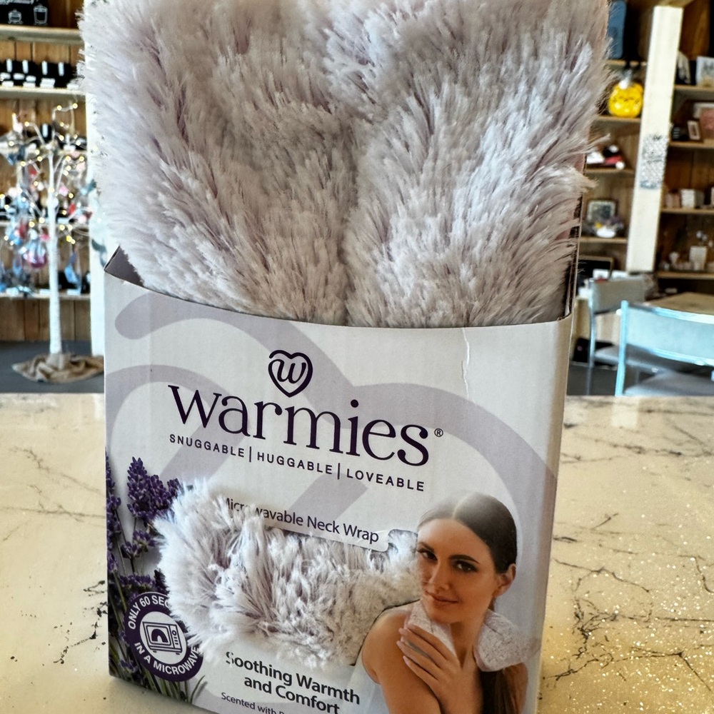 Warmies Snuggable microwavable Neck Wrap - lavender new in box